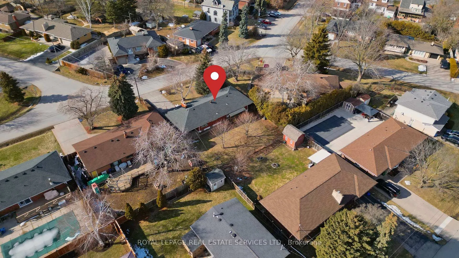 Photo 33 of 15 Loma Drive, Hamilton, Stoney Creek — HOMEH