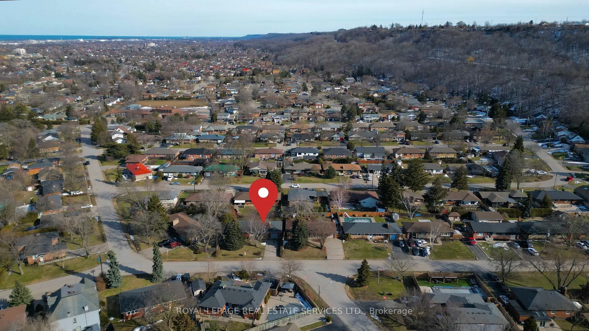 Photo 34 of 15 Loma Drive, Hamilton, Stoney Creek — HOMEH