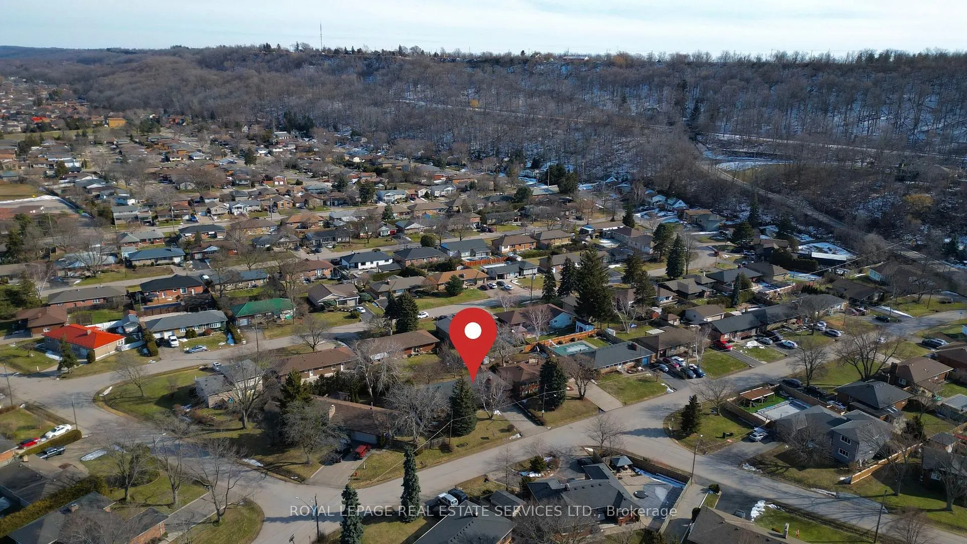 Photo 35 of 15 Loma Drive, Hamilton, Stoney Creek — HOMEH