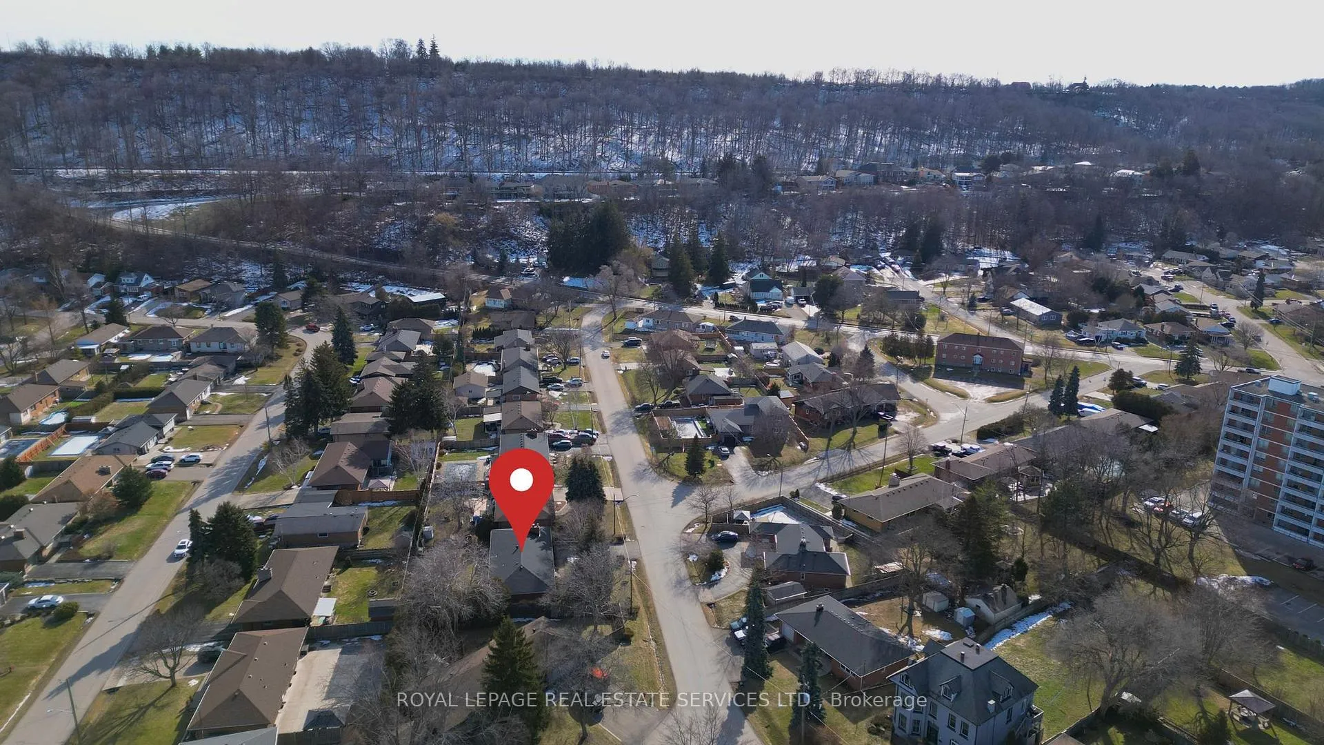 Photo 36 of 15 Loma Drive, Hamilton, Stoney Creek — HOMEH