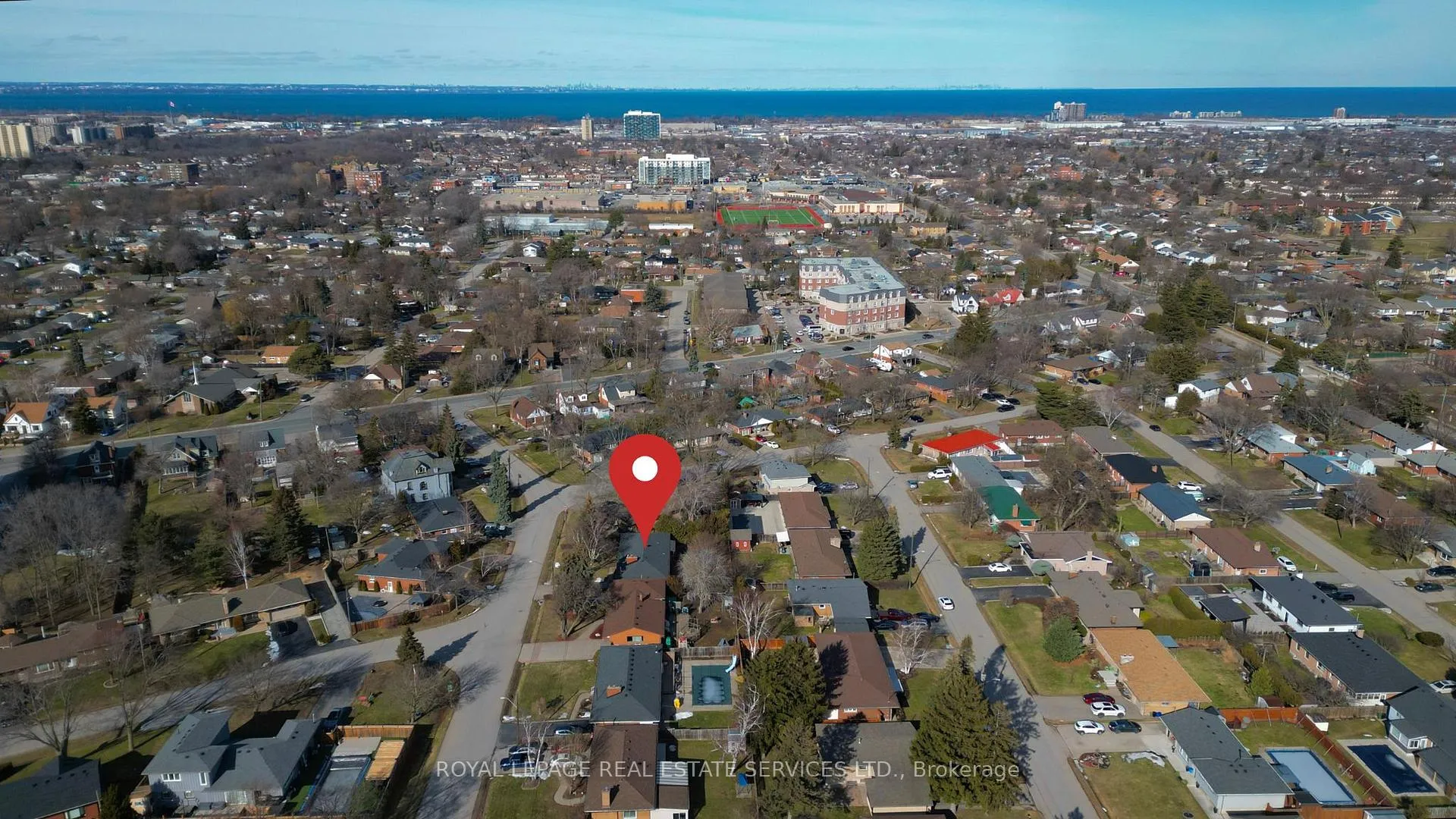 Photo 37 of 15 Loma Drive, Hamilton, Stoney Creek — HOMEH