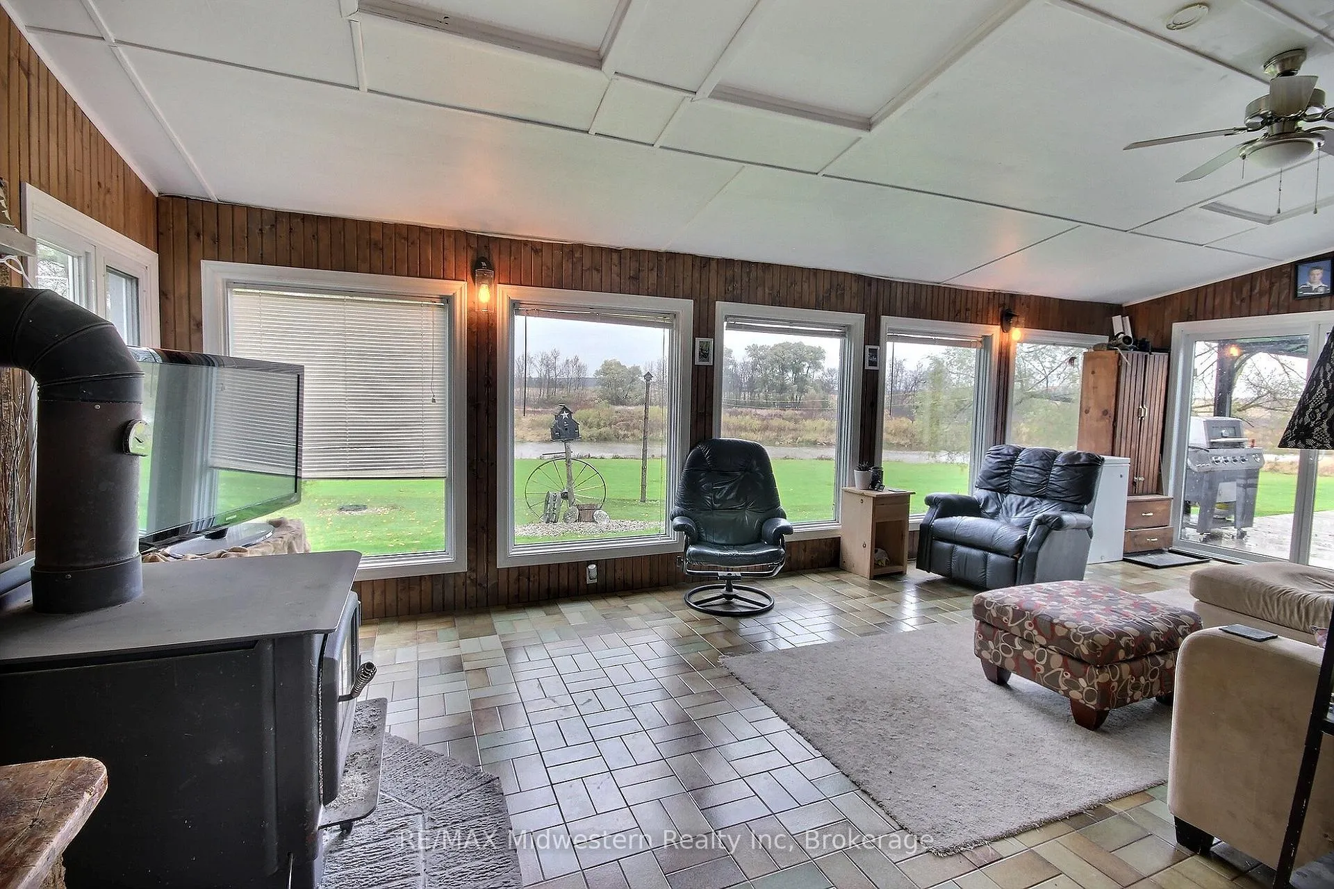 Photo 3 of 2081 John Street E, Howick — HOMEH