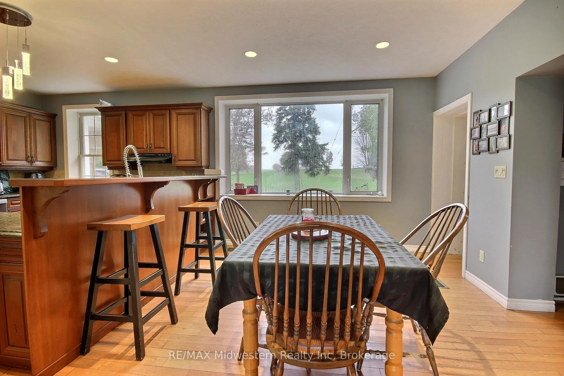 Photo 4 of 2081 John Street E, Howick — HOMEH