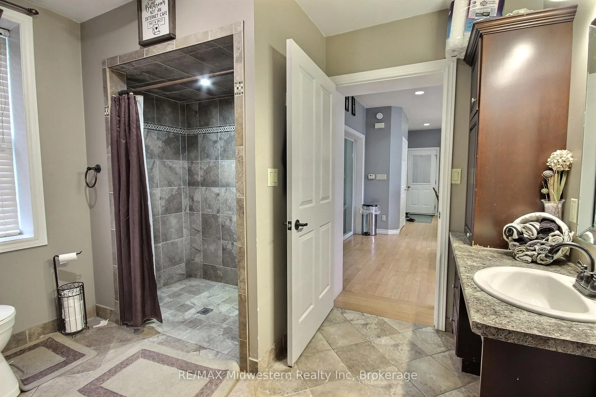 Photo 7 of 2081 John Street E, Howick — HOMEH
