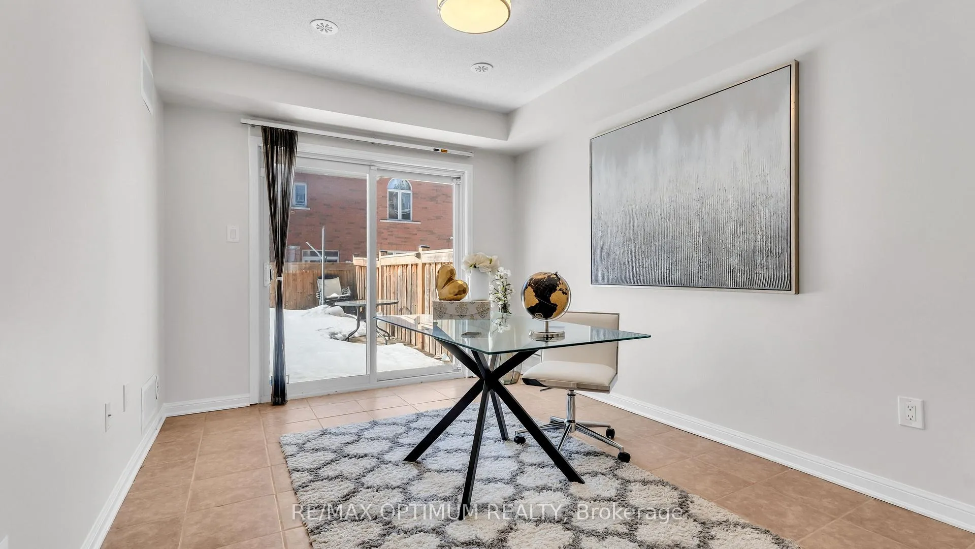 Photo 5 of 80 Memory Lane, Brampton, Northwest Brampton — HOMEH