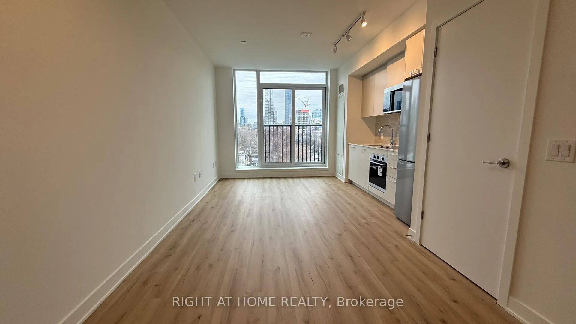 Photo 2 of Unit 627, 30 dreamers Way, Toronto, Regent Park — HOMEH