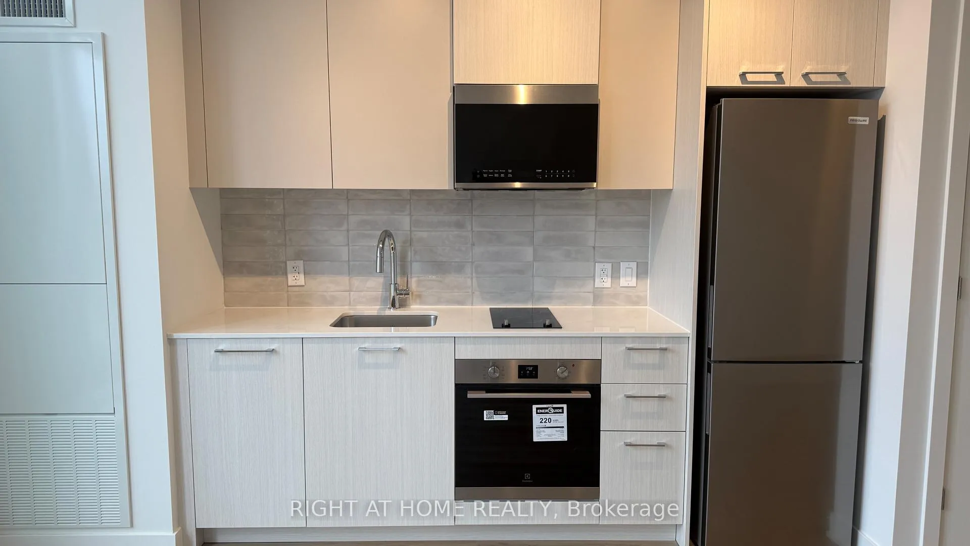 Photo 4 of Unit 627, 30 dreamers Way, Toronto, Regent Park — HOMEH