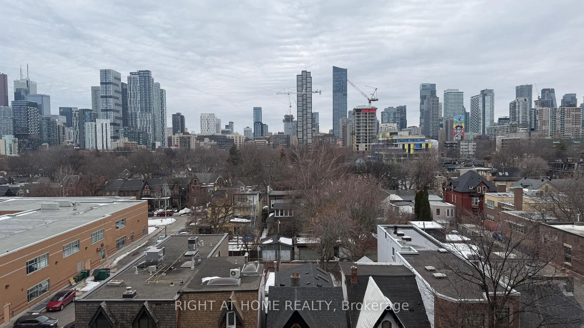Photo 6 of Unit 627, 30 dreamers Way, Toronto, Regent Park — HOMEH