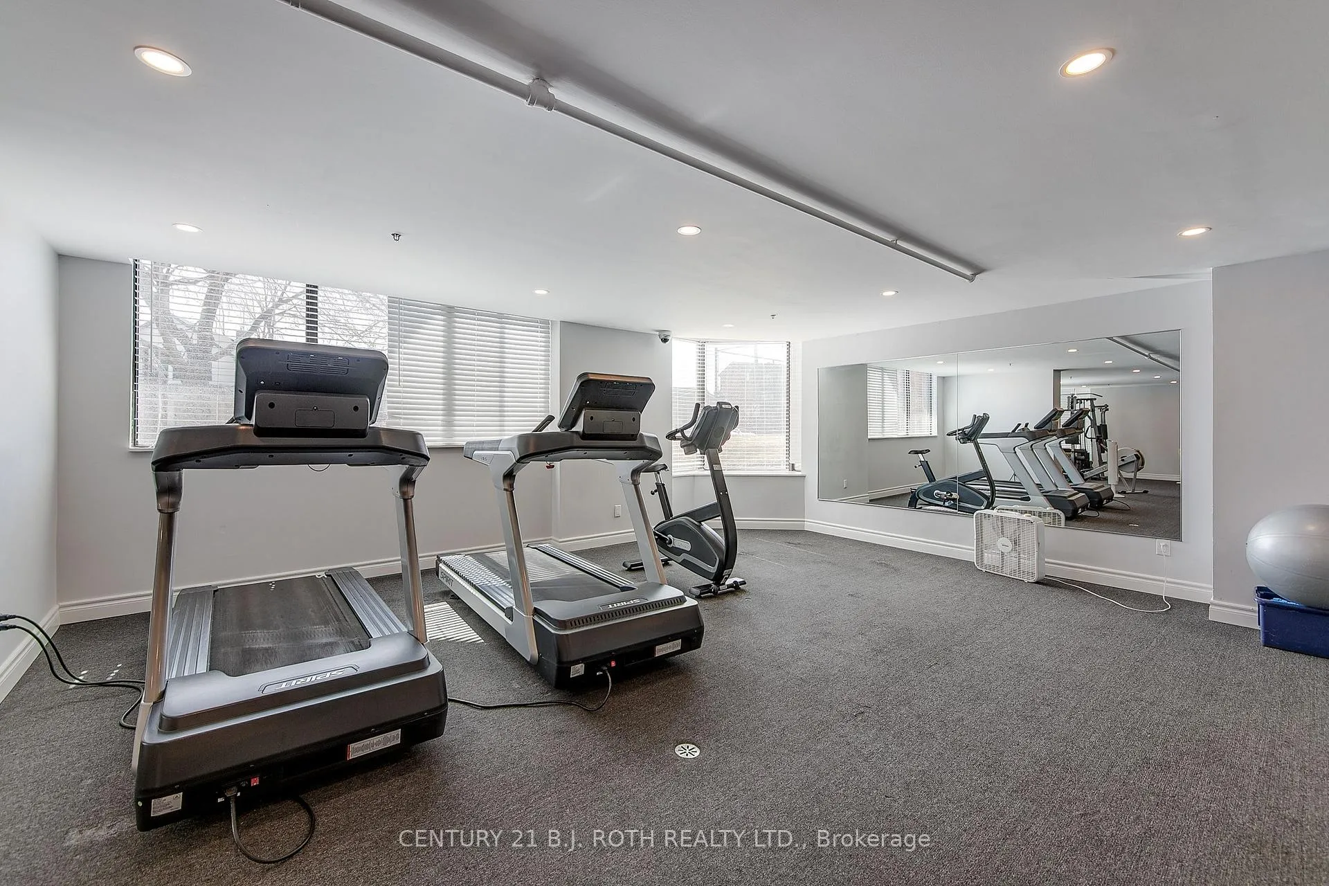 Photo 35 of Unit 301, 181 Collier Street, Barrie, North Shore — HOMEH