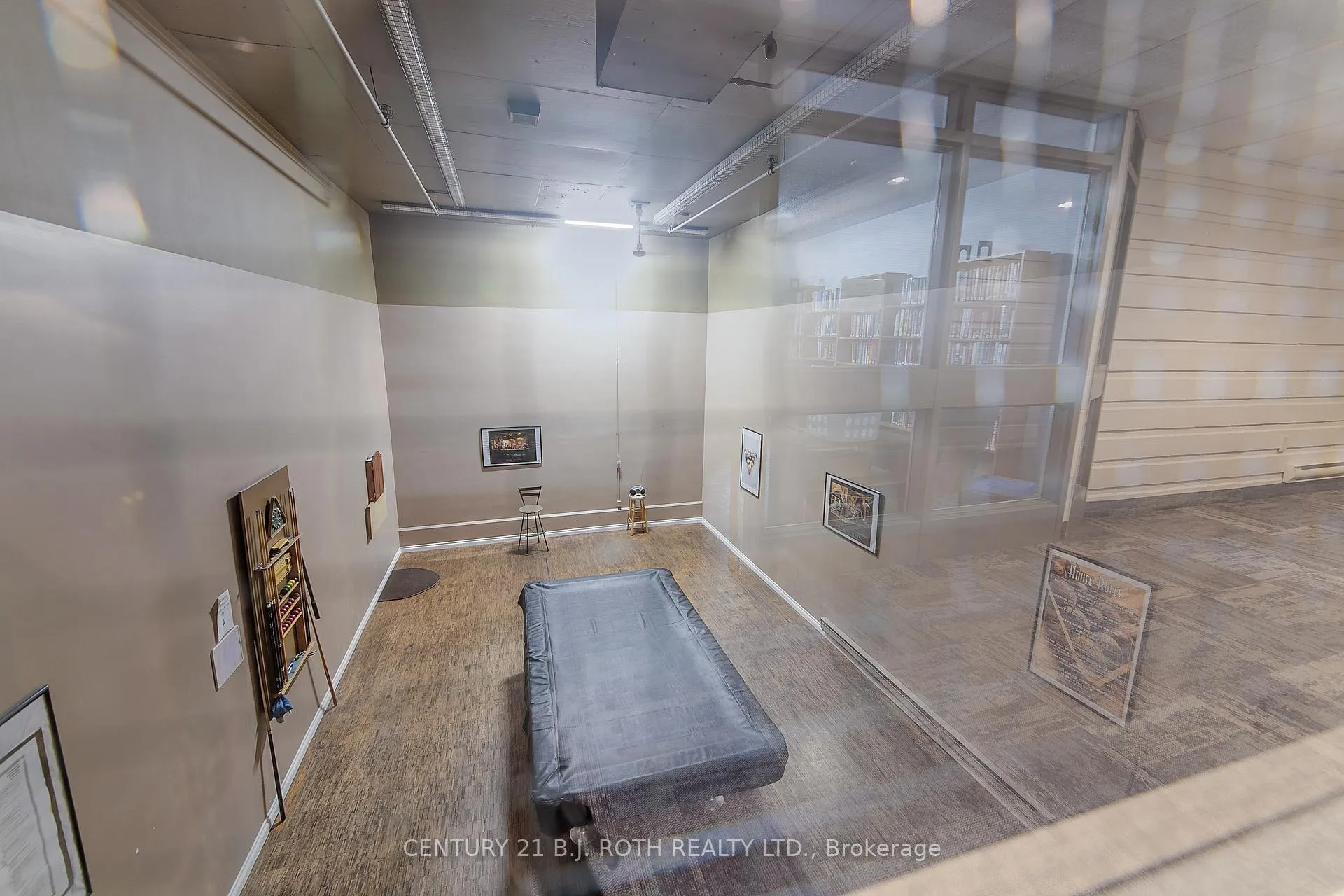 Photo 36 of Unit 301, 181 Collier Street, Barrie, North Shore — HOMEH