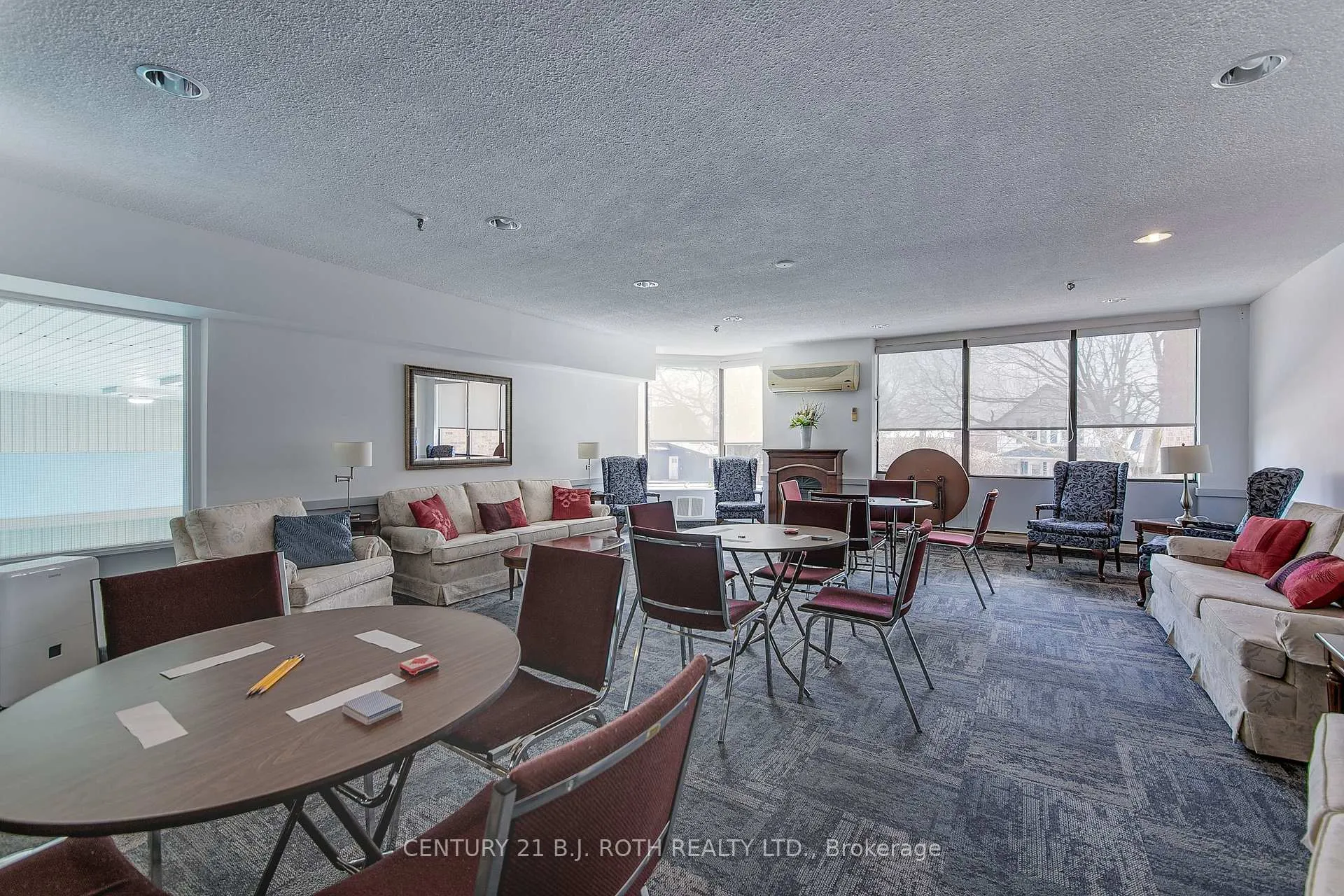 Photo 38 of Unit 301, 181 Collier Street, Barrie, North Shore — HOMEH