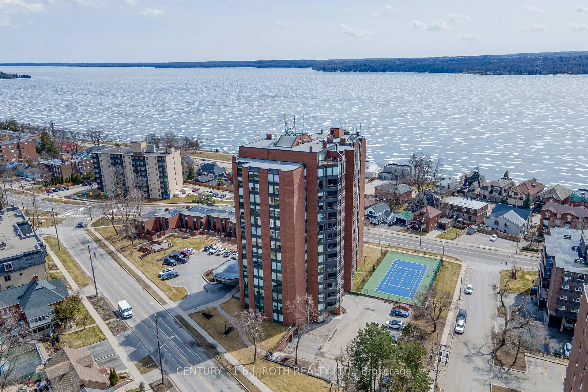 Photo 47 of Unit 301, 181 Collier Street, Barrie, North Shore — HOMEH