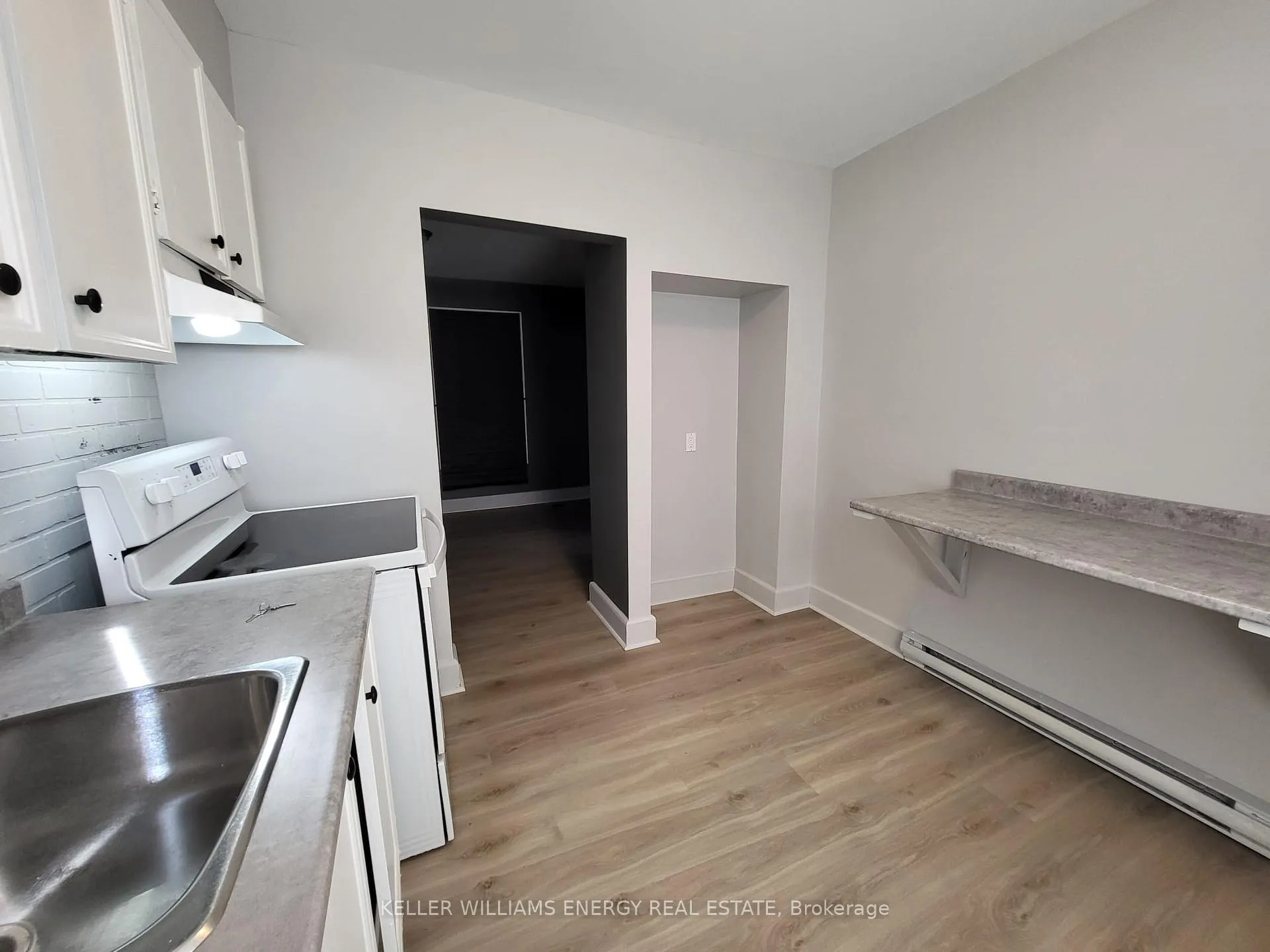 Photo 7 of Unit Main, 225 Gibbons Street, Oshawa, McLaughlin — HOMEH