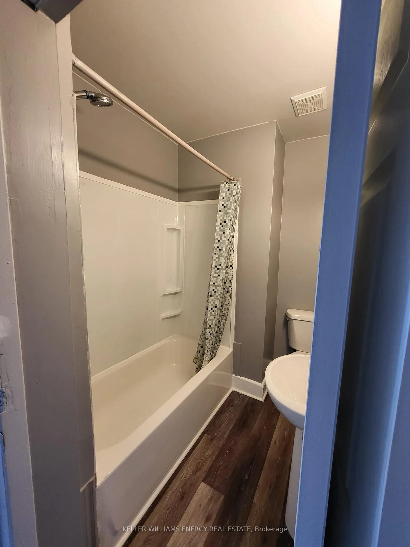 Photo 17 of Unit Main, 225 Gibbons Street, Oshawa, McLaughlin — HOMEH