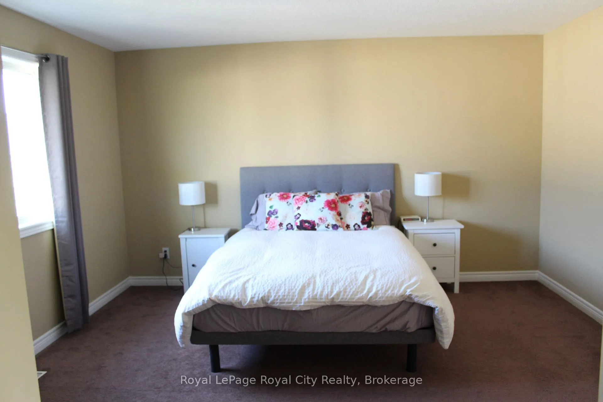 Photo 9 of 74 Bard Boulevard, Guelph, Pineridge/Westminster Woods — HOMEH