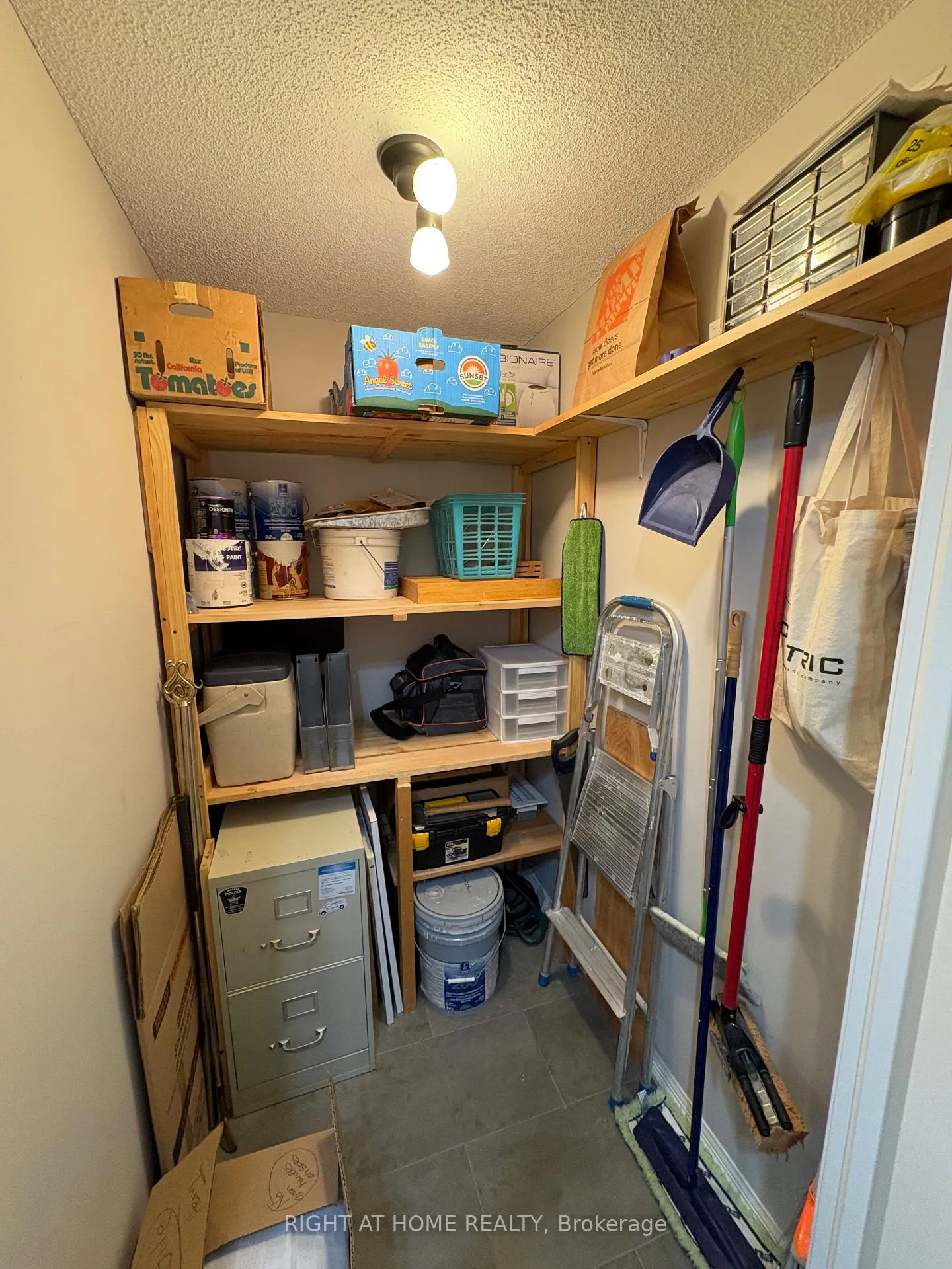 Photo 26 of Unit 412, 94 Dean Avenue, Barrie, Painswick South — HOMEH