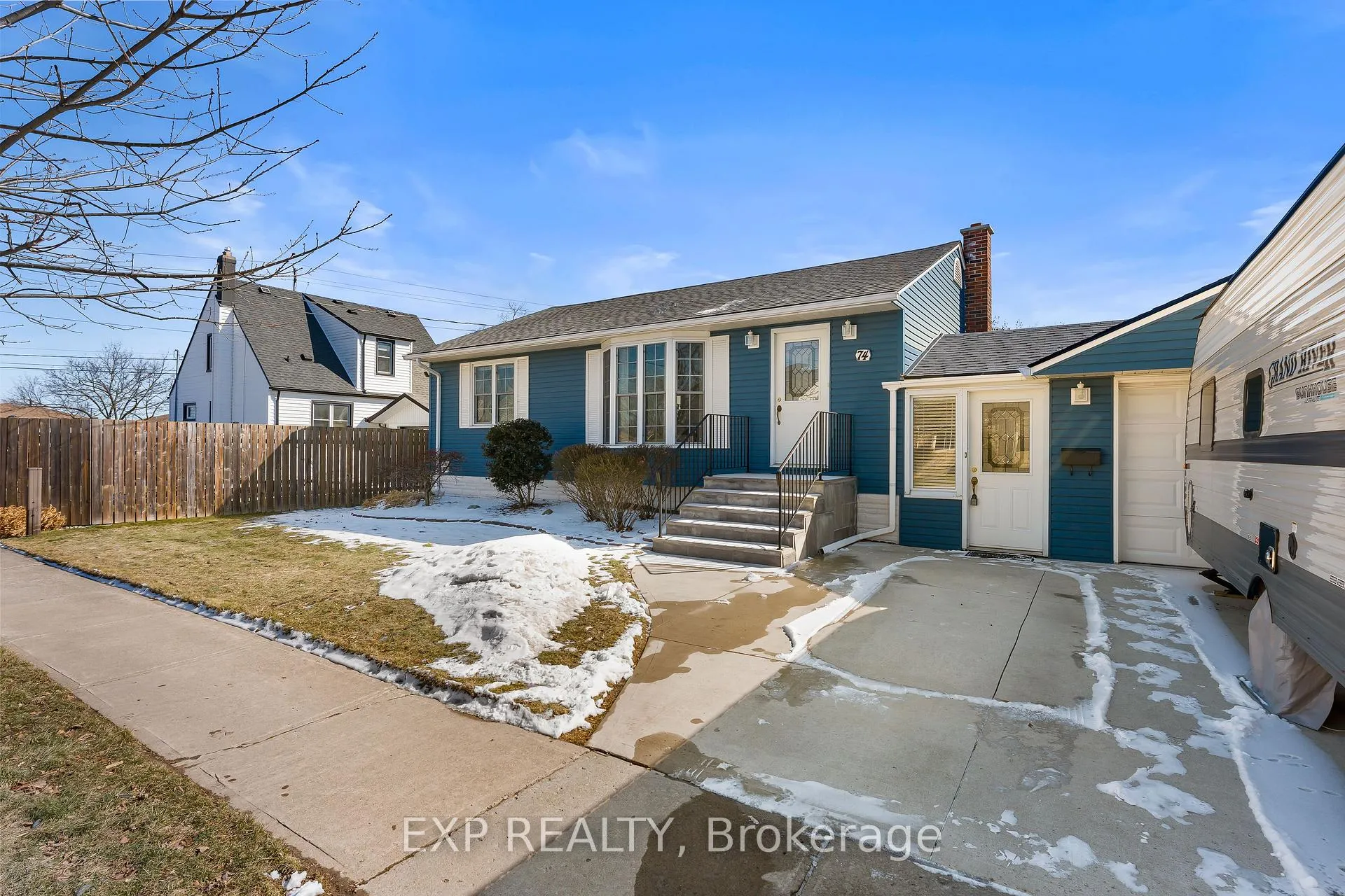 Photo 1 of 74 Tecumseh Street, St. Catharines, Bunting/Linwell — HOMEH