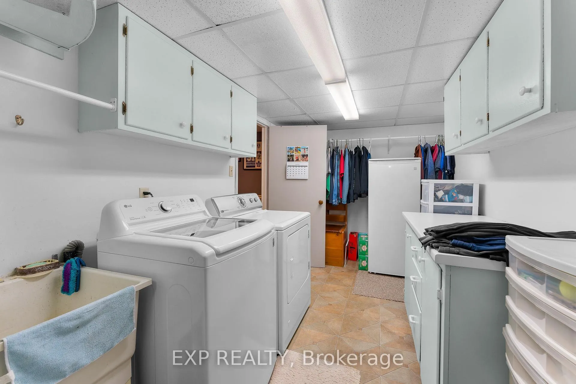 Photo 24 of 74 Tecumseh Street, St. Catharines, Bunting/Linwell — HOMEH
