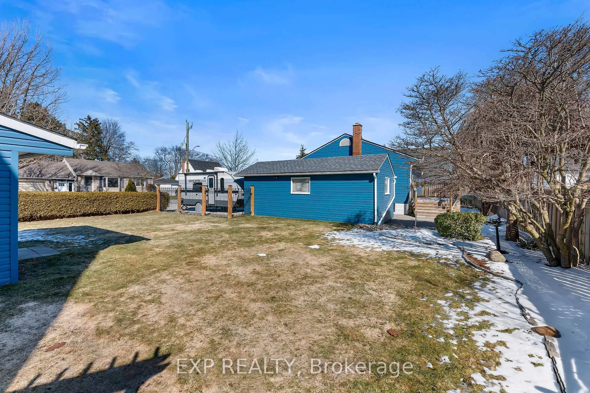 Photo 28 of 74 Tecumseh Street, St. Catharines, Bunting/Linwell — HOMEH