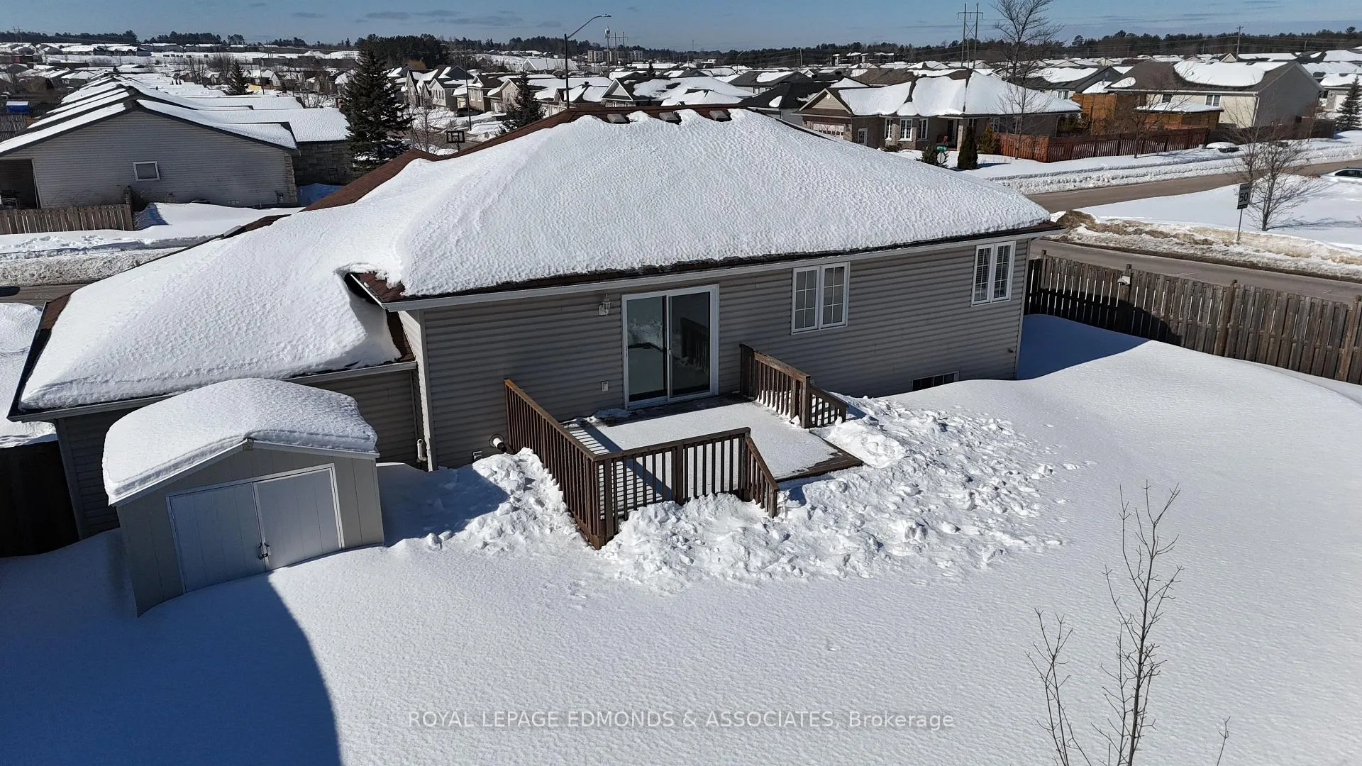 Photo 49 of 2001 Sandstone Crescent, Petawawa — HOMEH