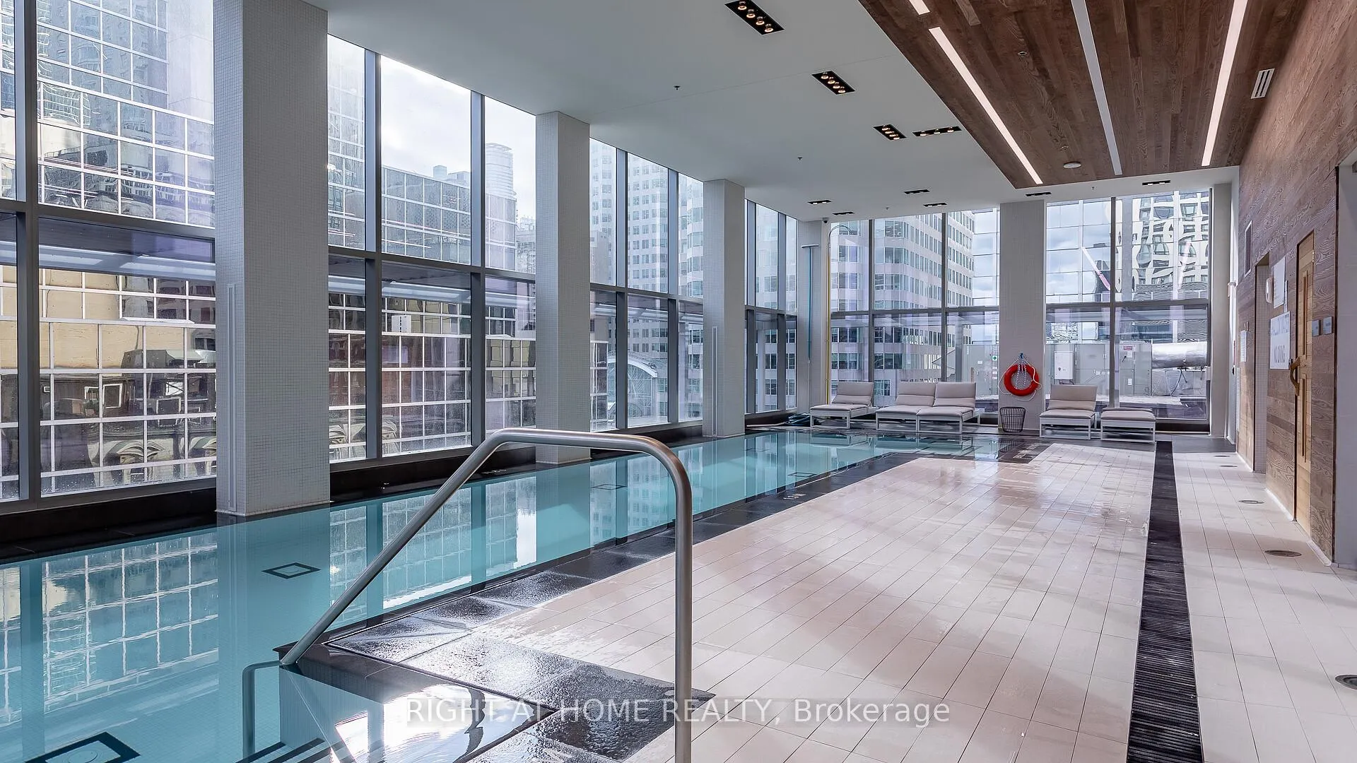 Photo 16 of Unit 3307, 88 Scott Street, Toronto, Church-Yonge Corridor — HOMEH