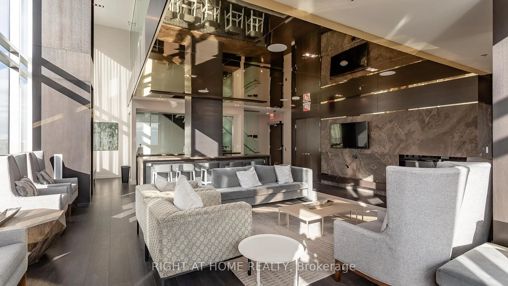 Photo 20 of Unit 3307, 88 Scott Street, Toronto, Church-Yonge Corridor — HOMEH