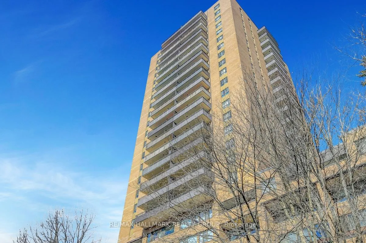 Photo 1 of Unit 105, 505 St Laurent Boulevard, Ottawa, Viscount Alexander Park — HOMEH