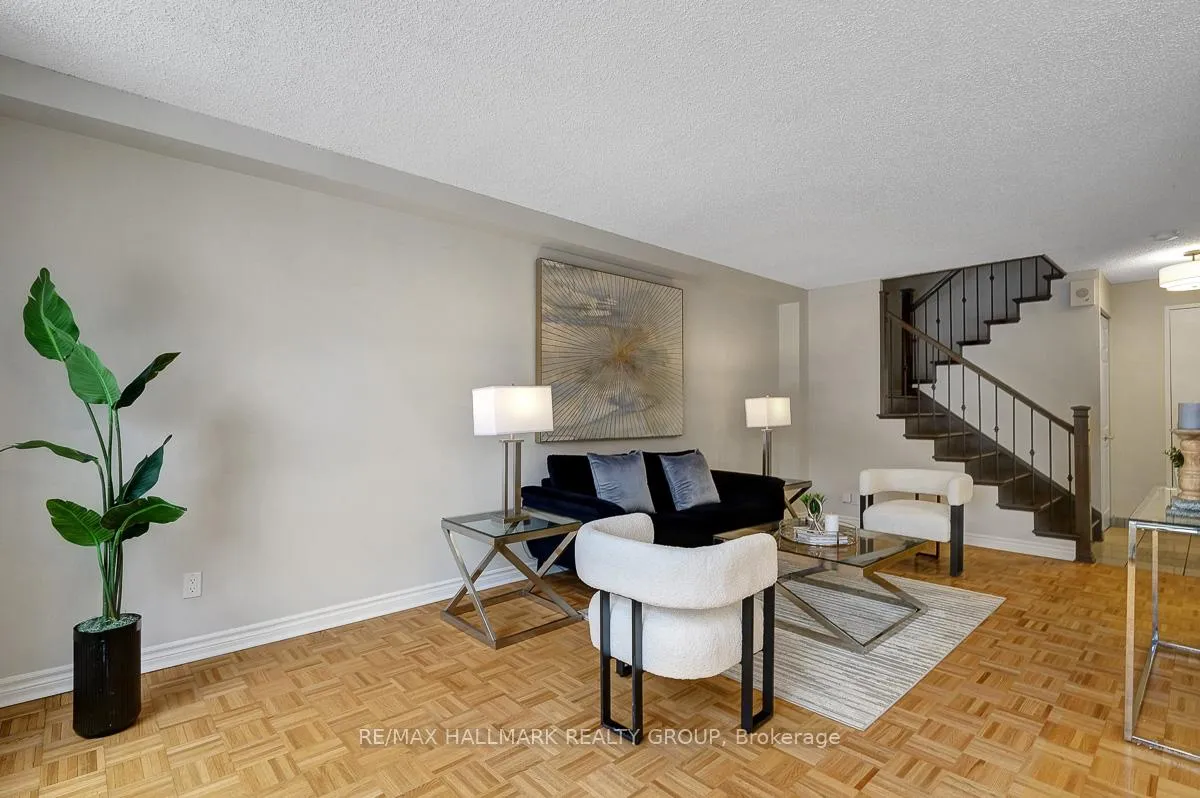 Photo 10 of Unit 105, 505 St Laurent Boulevard, Ottawa, Viscount Alexander Park — HOMEH