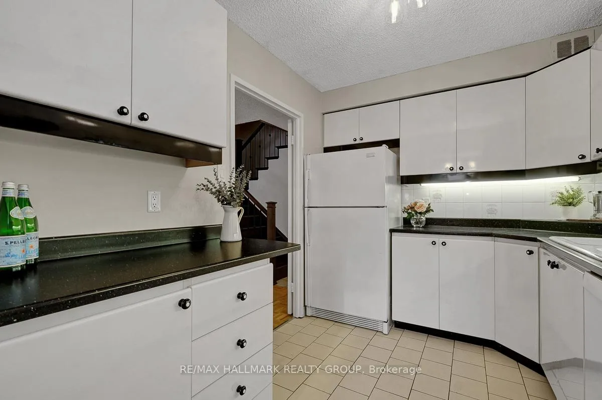 Photo 19 of Unit 105, 505 St Laurent Boulevard, Ottawa, Viscount Alexander Park — HOMEH