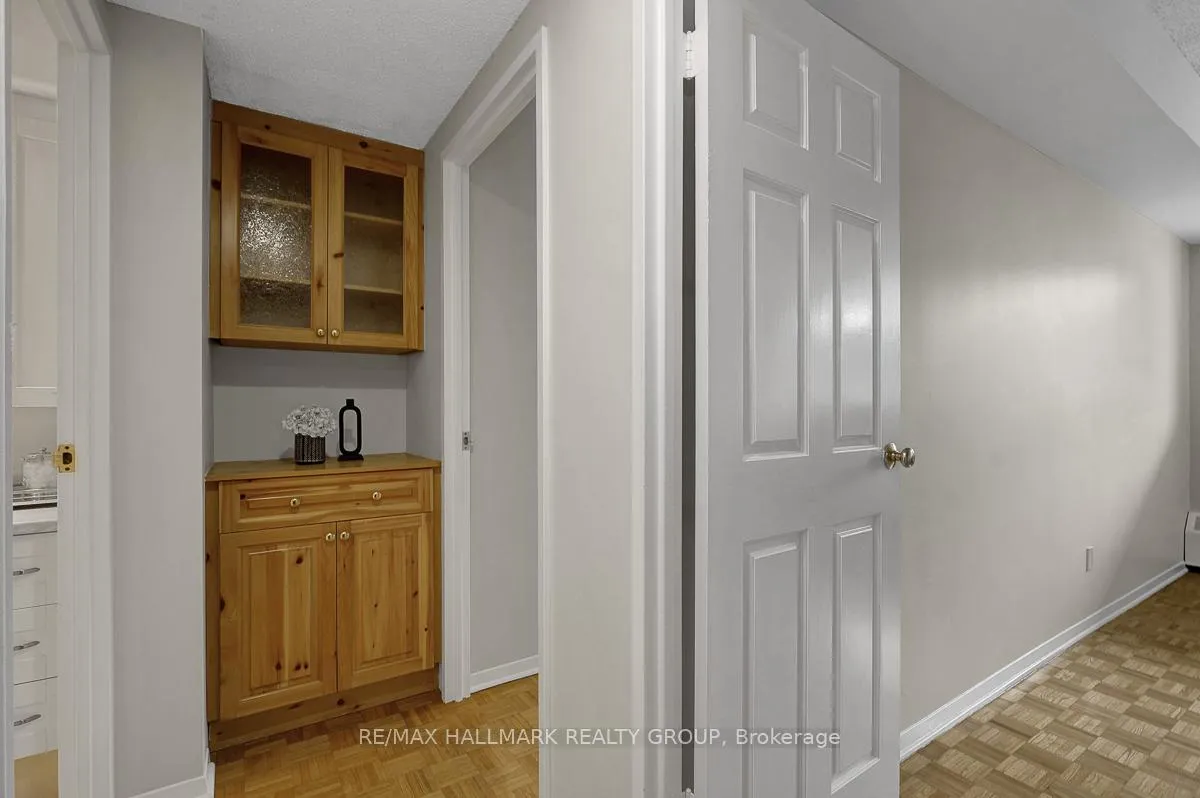 Photo 22 of Unit 105, 505 St Laurent Boulevard, Ottawa, Viscount Alexander Park — HOMEH