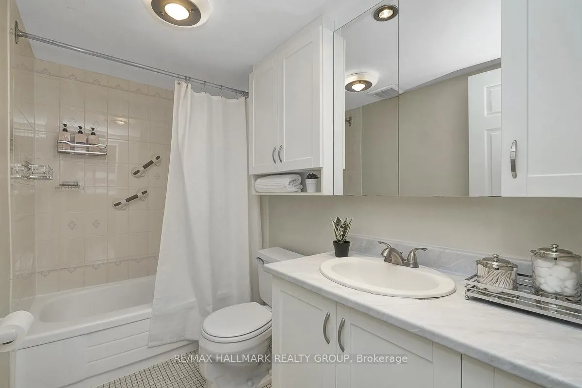Photo 26 of Unit 105, 505 St Laurent Boulevard, Ottawa, Viscount Alexander Park — HOMEH
