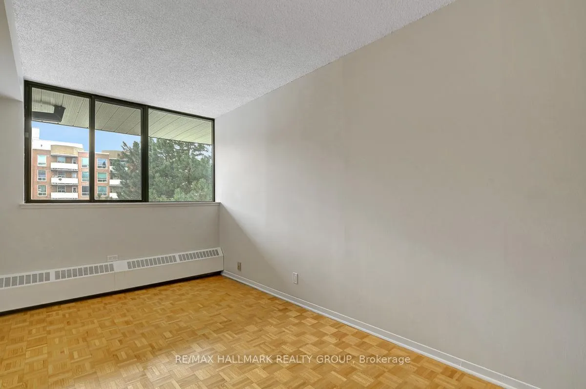 Photo 27 of Unit 105, 505 St Laurent Boulevard, Ottawa, Viscount Alexander Park — HOMEH