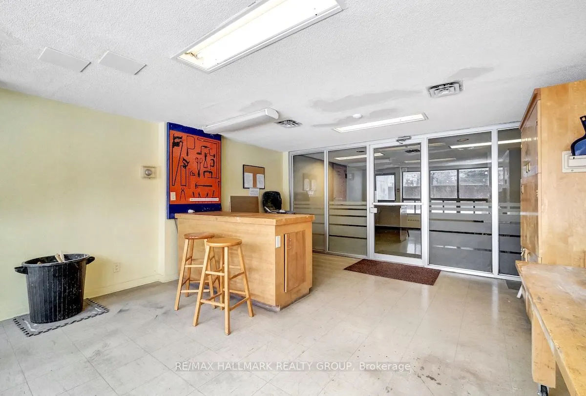 Photo 43 of Unit 105, 505 St Laurent Boulevard, Ottawa, Viscount Alexander Park — HOMEH