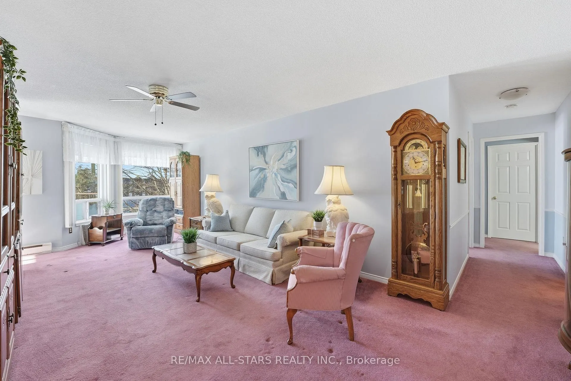Photo 10 of Unit 301, 111 Grew Boulevard, Georgina, Sutton & Jackson's Point — HOMEH