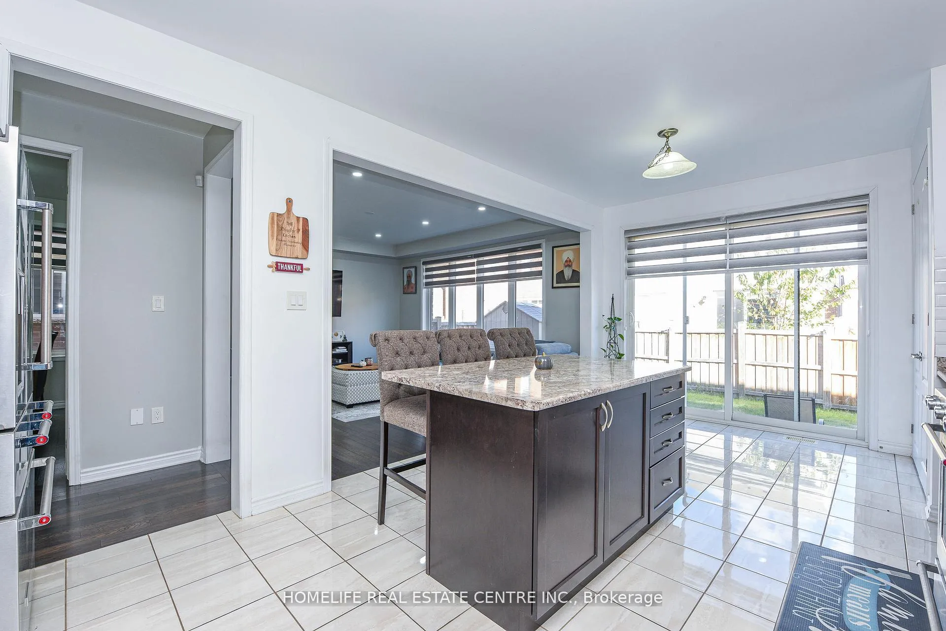 Photo 10 of 13 Feeder Street, Brampton, Northwest Brampton — HOMEH