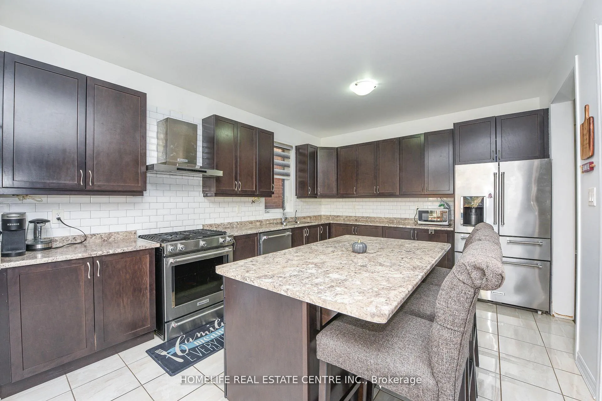 Photo 12 of 13 Feeder Street, Brampton, Northwest Brampton — HOMEH