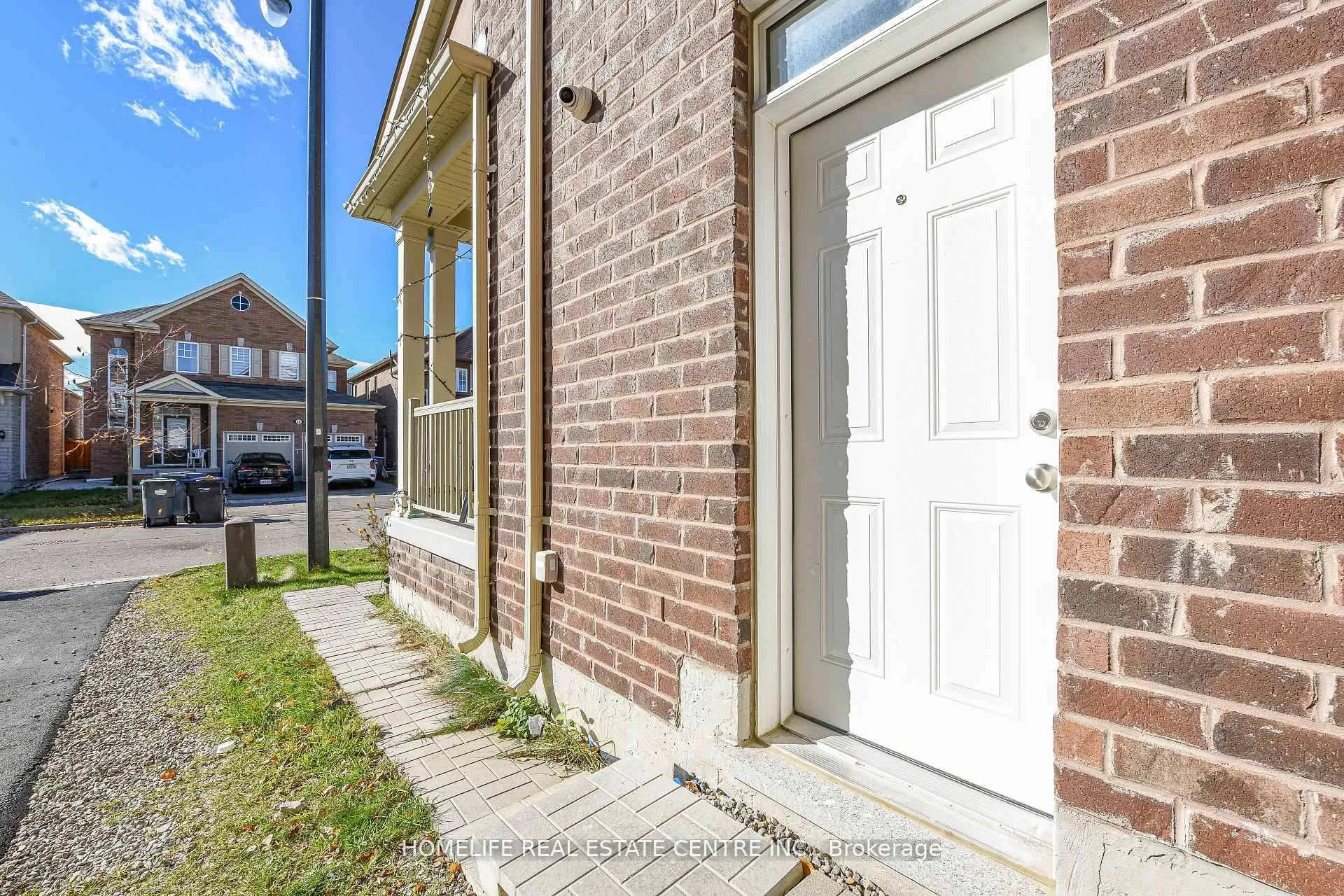 Photo 30 of 13 Feeder Street, Brampton, Northwest Brampton — HOMEH