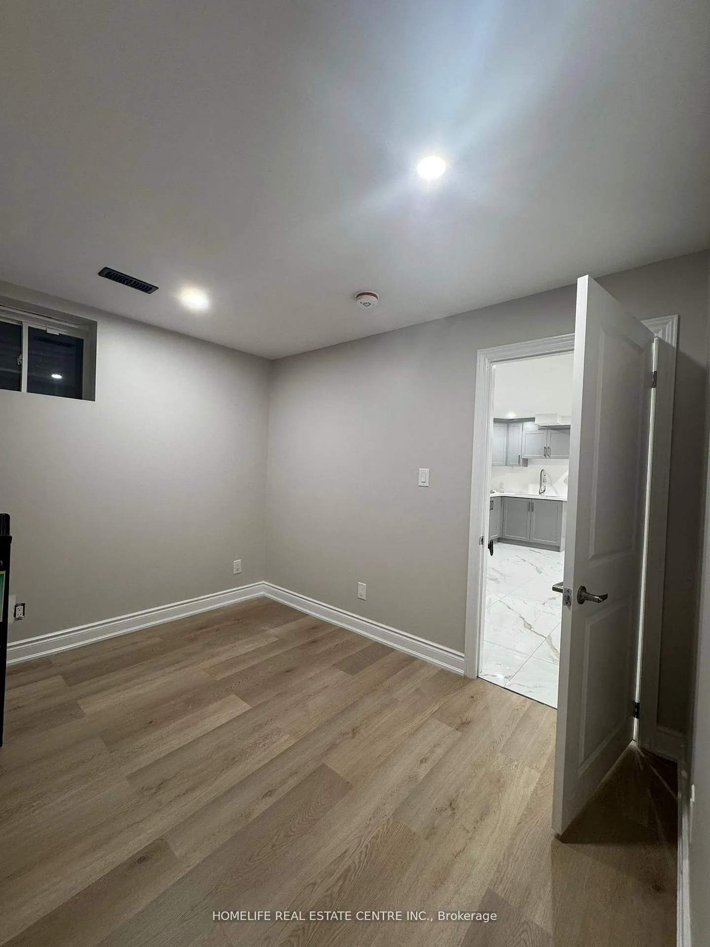 Photo 34 of 13 Feeder Street, Brampton, Northwest Brampton — HOMEH