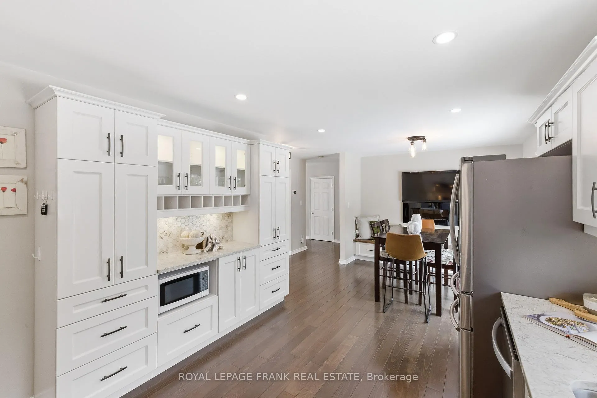 Photo 14 of 579 Queen Street, Scugog, Port Perry — HOMEH