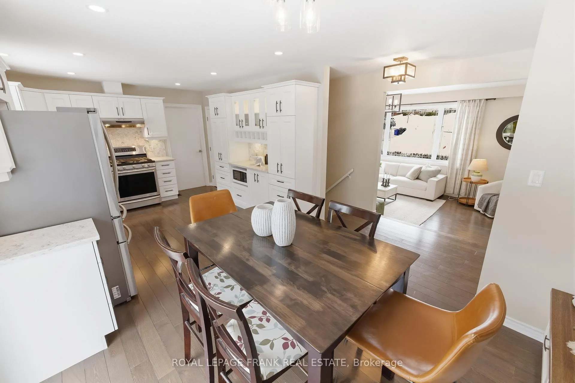 Photo 18 of 579 Queen Street, Scugog, Port Perry — HOMEH