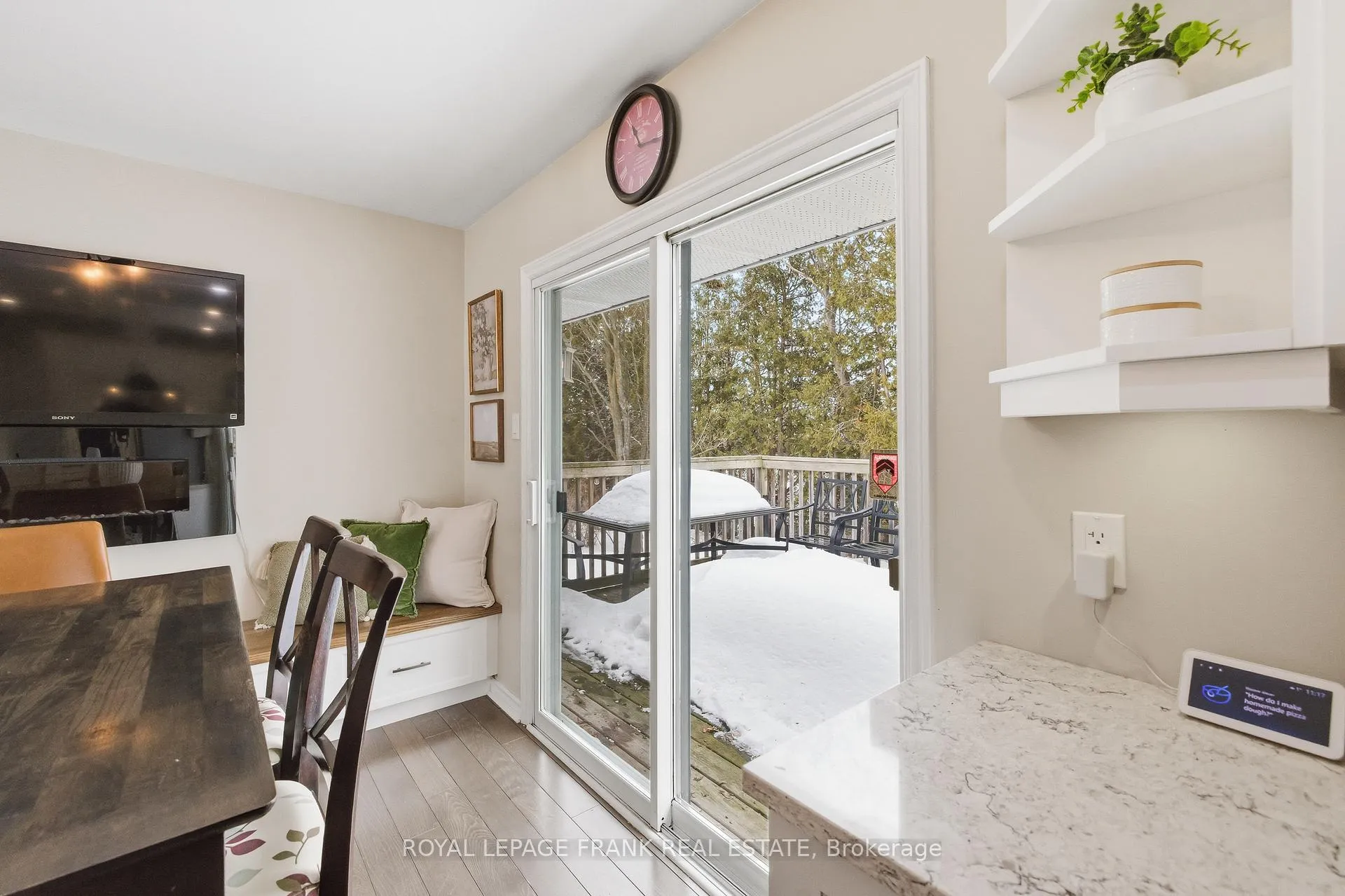 Photo 20 of 579 Queen Street, Scugog, Port Perry — HOMEH