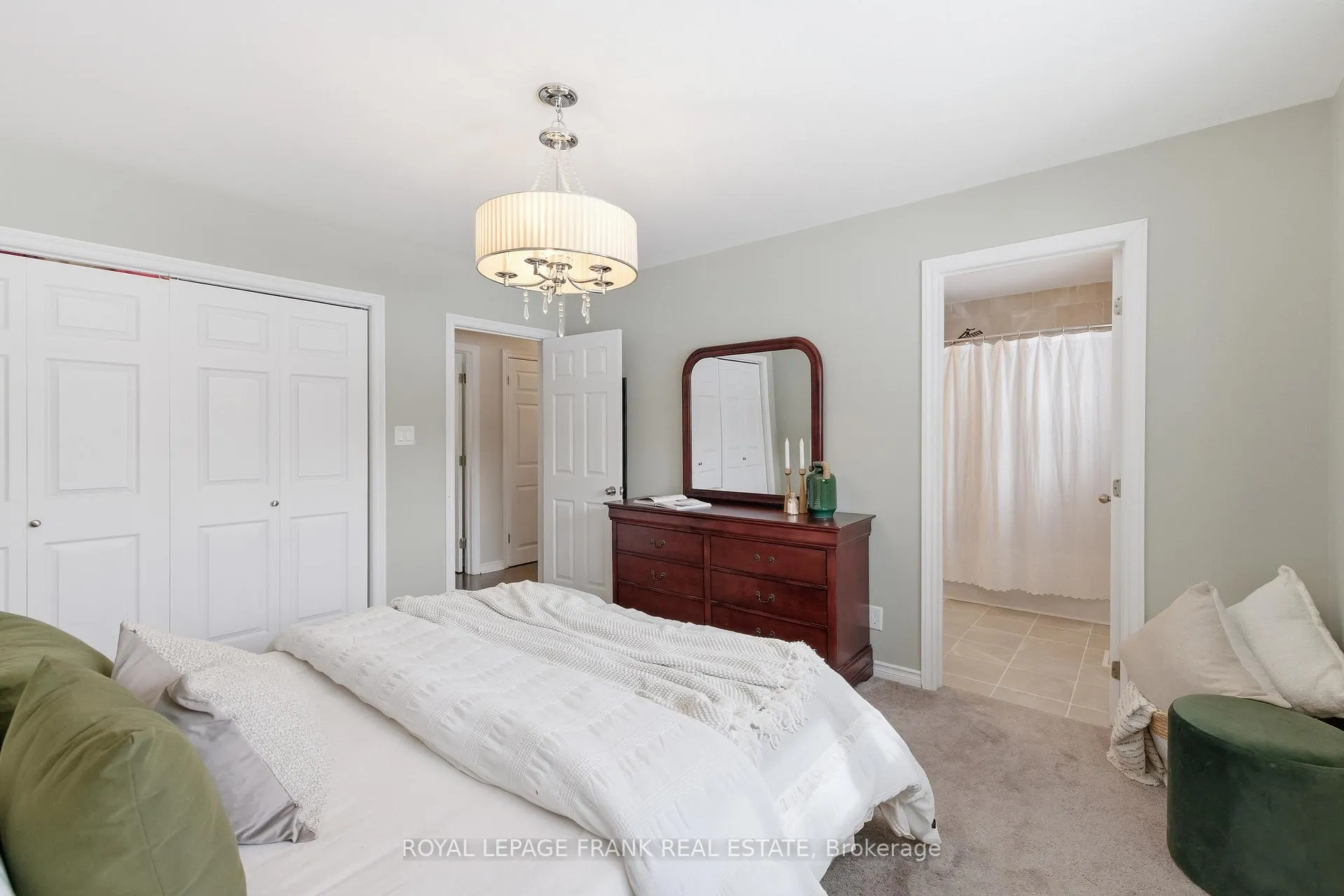 Photo 23 of 579 Queen Street, Scugog, Port Perry — HOMEH