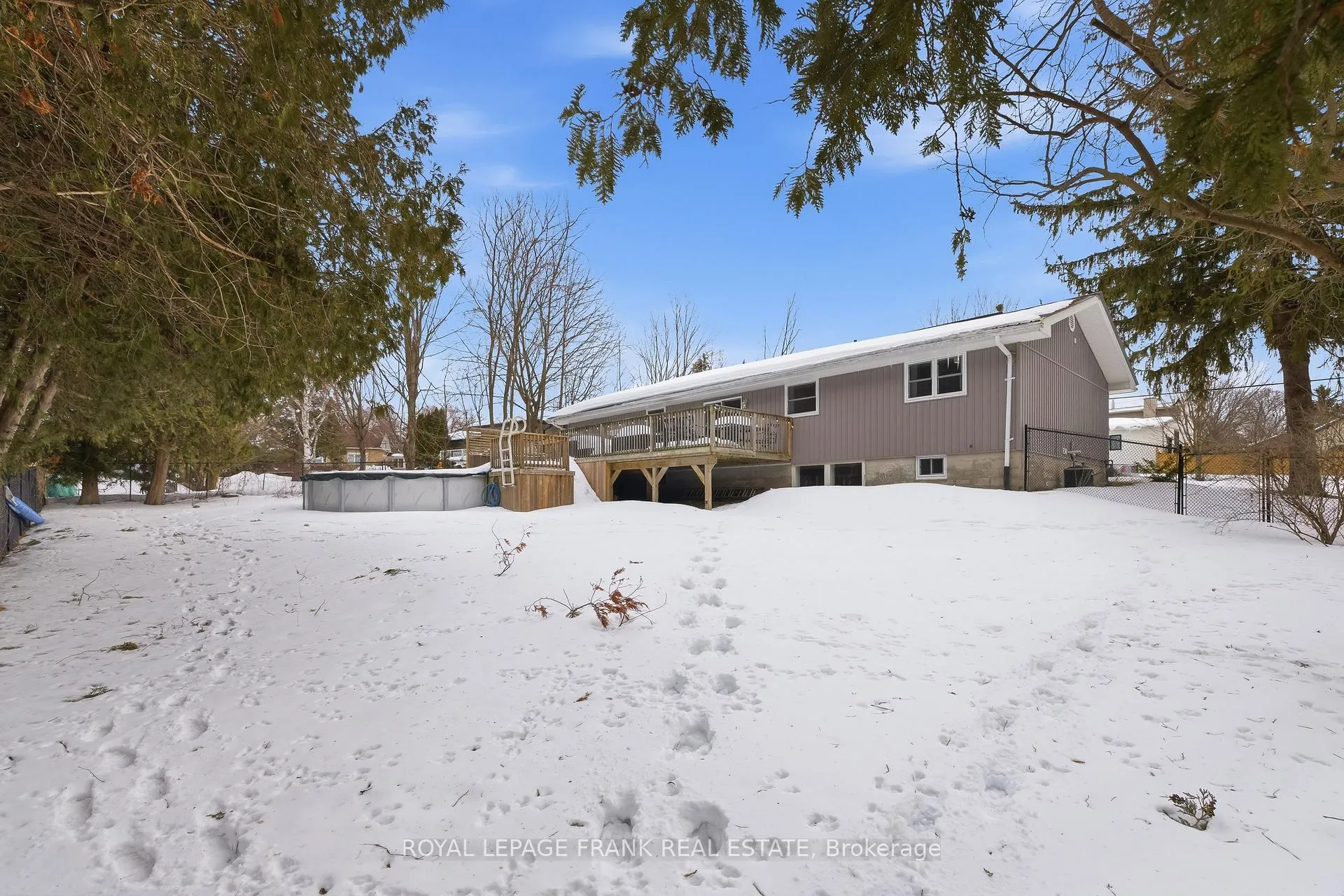 Photo 49 of 579 Queen Street, Scugog, Port Perry — HOMEH