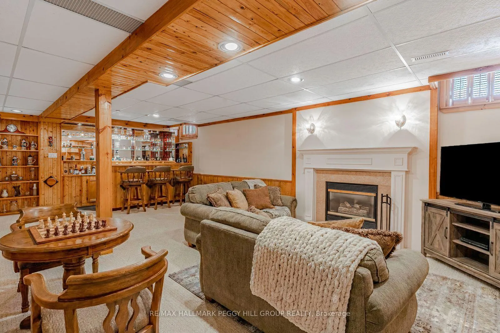 Photo 10 of 333 Cundles Road W, Barrie, Northwest — HOMEH
