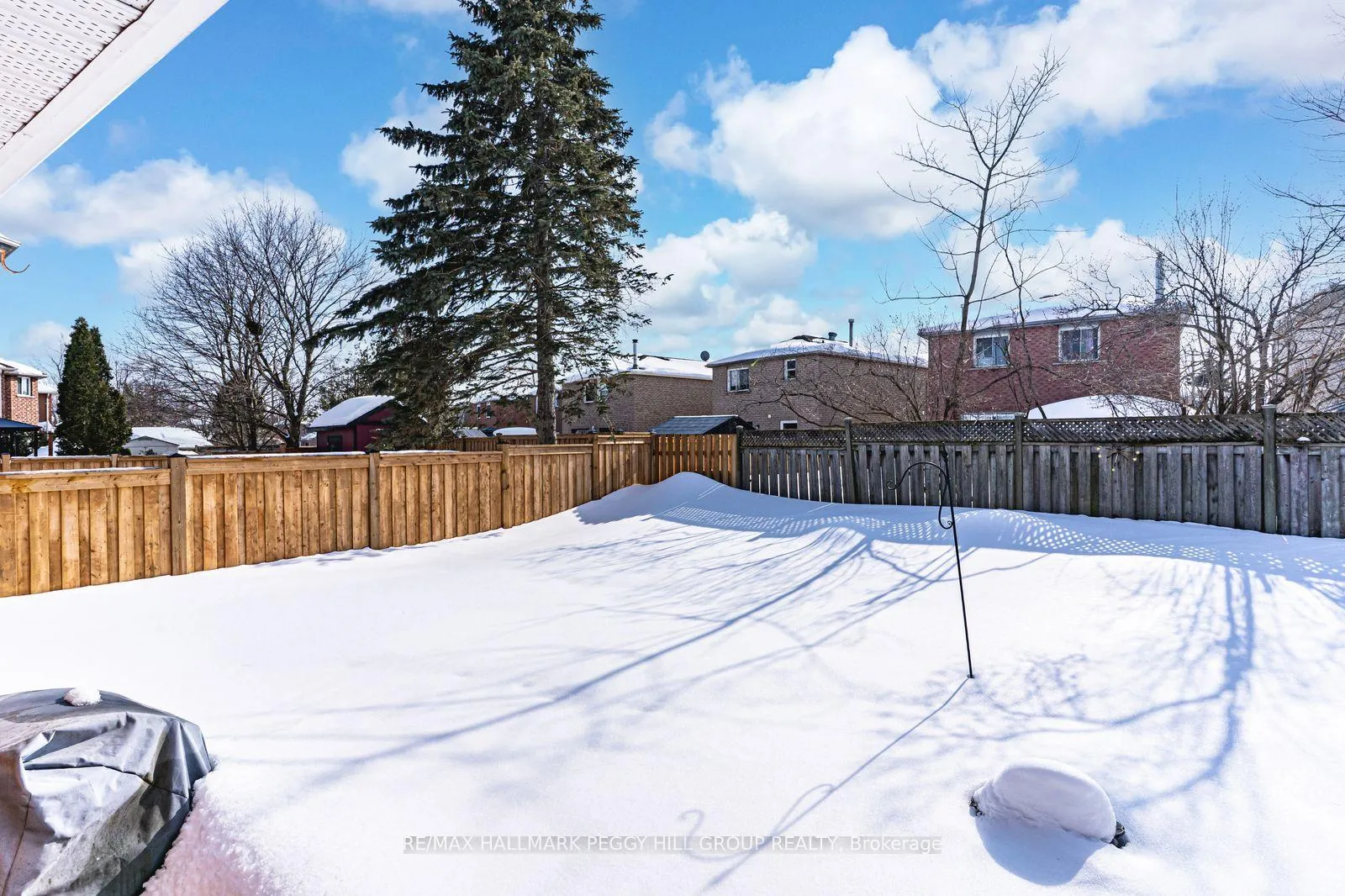 Photo 16 of 333 Cundles Road W, Barrie, Northwest — HOMEH