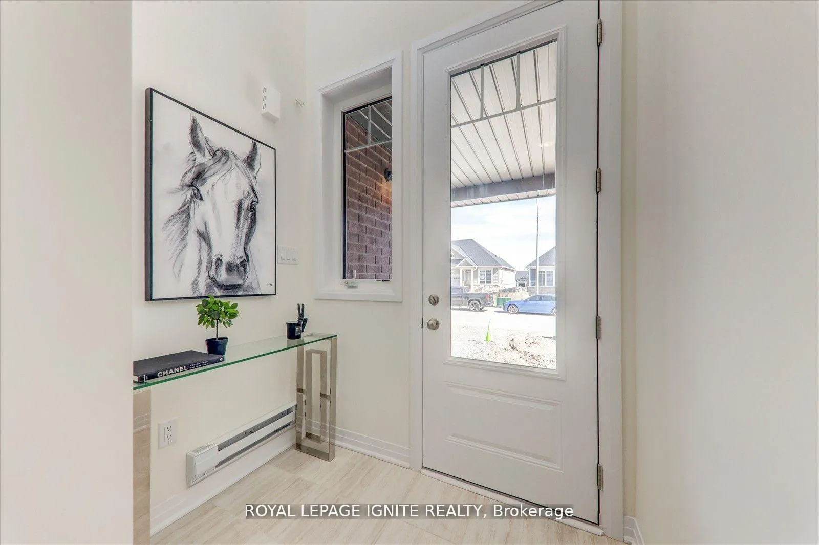 Photo 9 of 544 Hudson Crescent, Midland — HOMEH