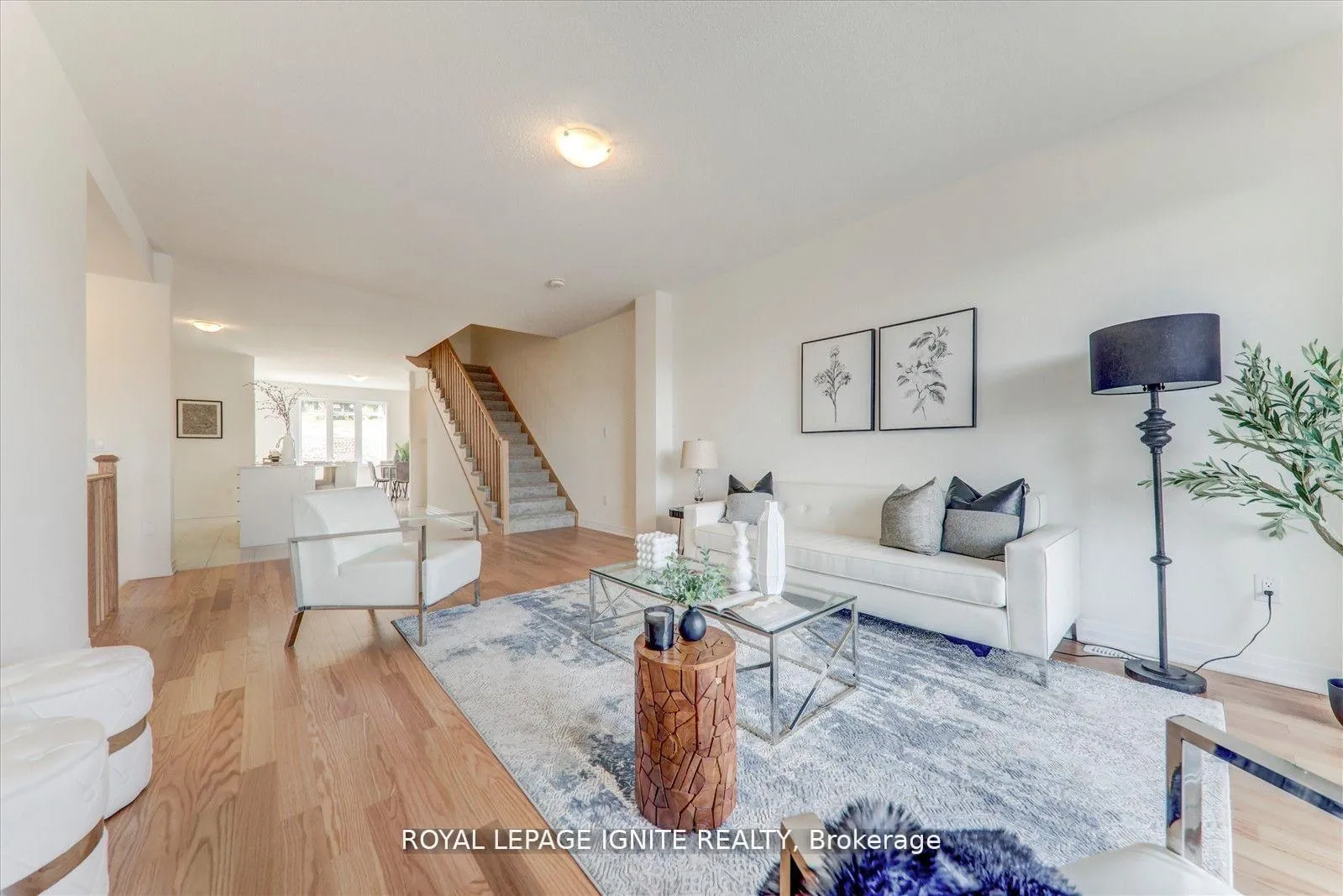 Photo 11 of 544 Hudson Crescent, Midland — HOMEH