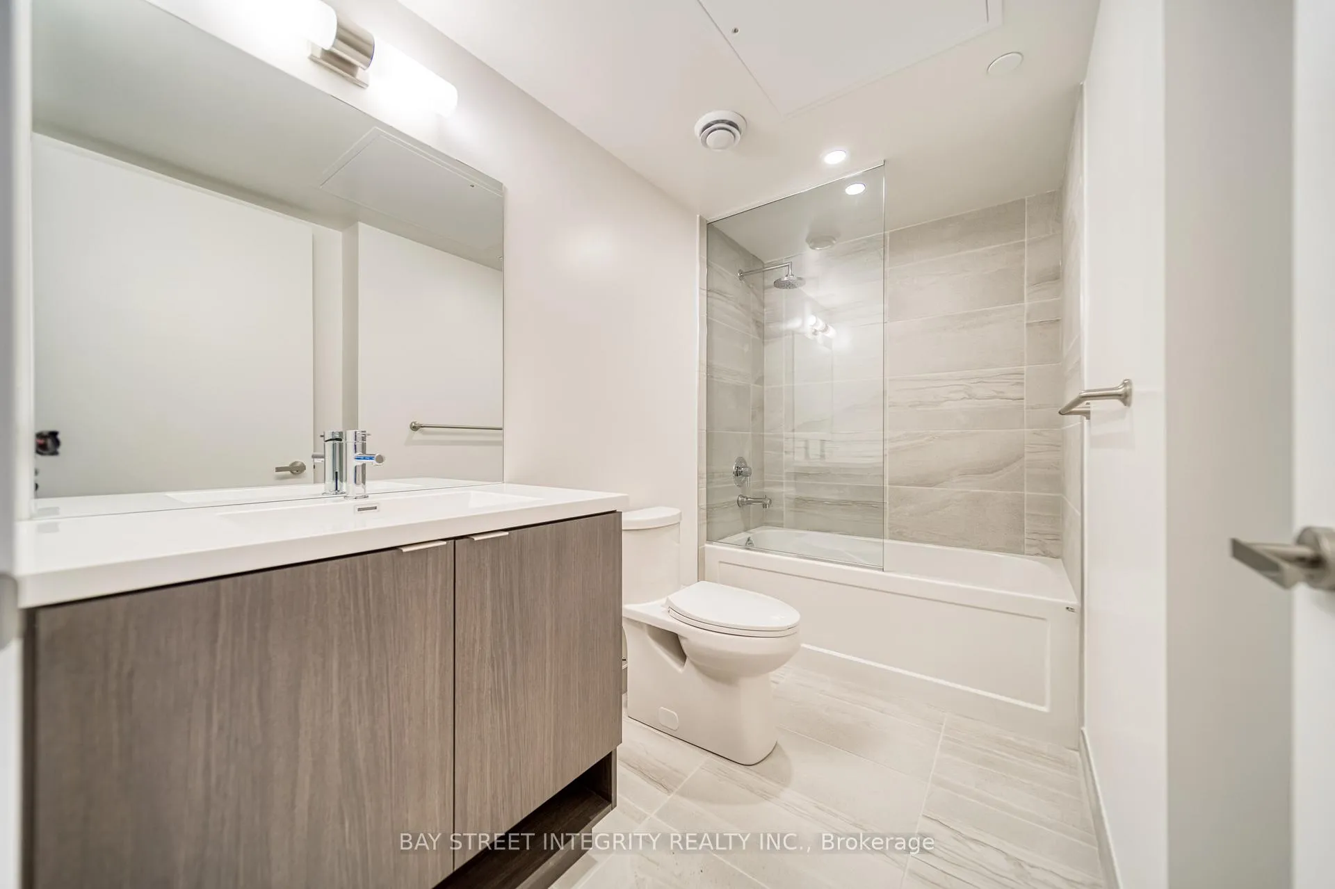 Photo 24 of Unit 2009, 138 Downes Street, Toronto, Waterfront Communities — HOMEH