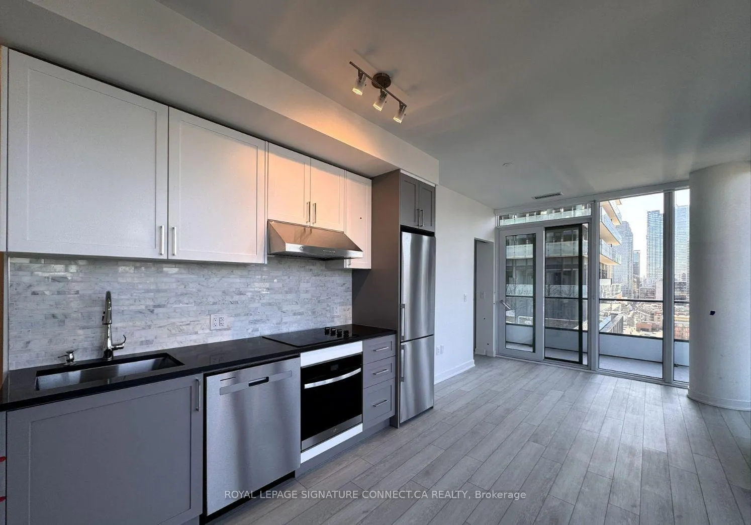 Photo 2 of Unit 1901 E, 70 Princess Street E, Toronto, Waterfront Communities — HOMEH