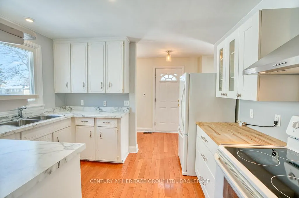 Photo 12 of 68 Brant Avenue, Kingston, East of Sir John A. Blvd — HOMEH